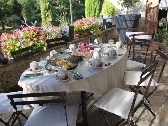 Moulin Rouhaud Ξενοδοχείο Montboyer Εξωτερικό φωτογραφία